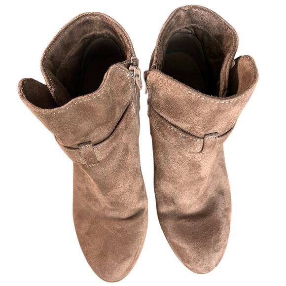 Merona Ankle Boots Women 9 Faux Suede Shoes Taupe Tan Heel Side Zip Neutral Chic - Picture 13 of 15